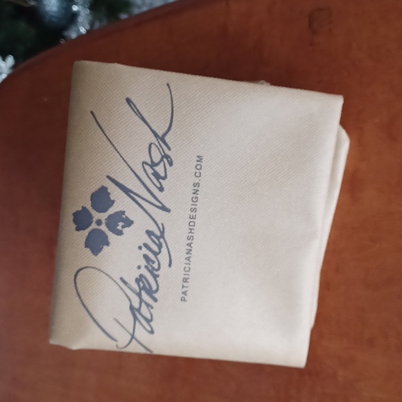 New Patricia Nash Medium Ava Woven Leather Tote. - Picture 14 of 14